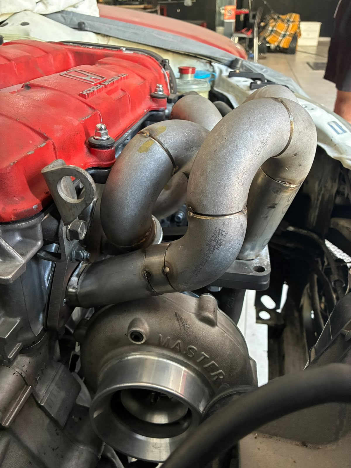 Turbo y multiple montados en motor trabajado por VRT Swaps